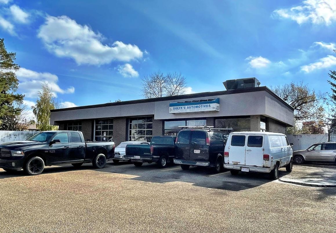 1069 Knottwood Rd E, Edmonton, AB for Rent