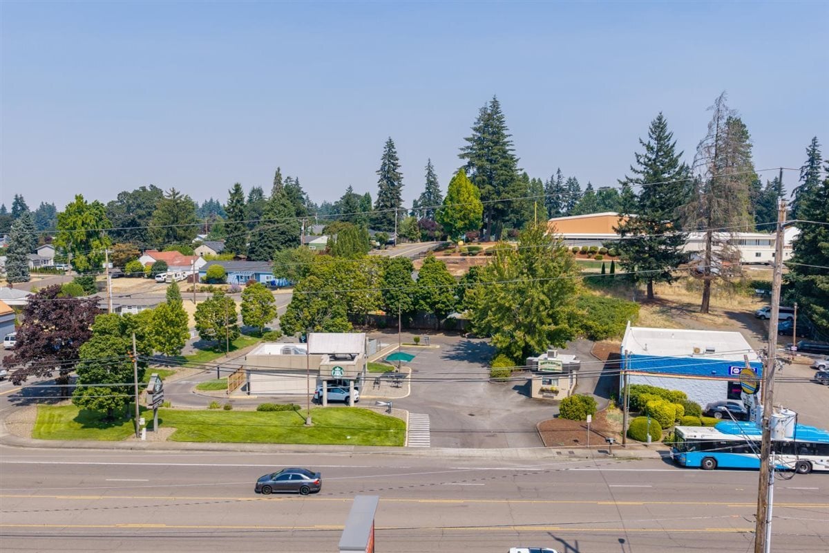 3912 Commercial St SE, Salem, OR for Sale