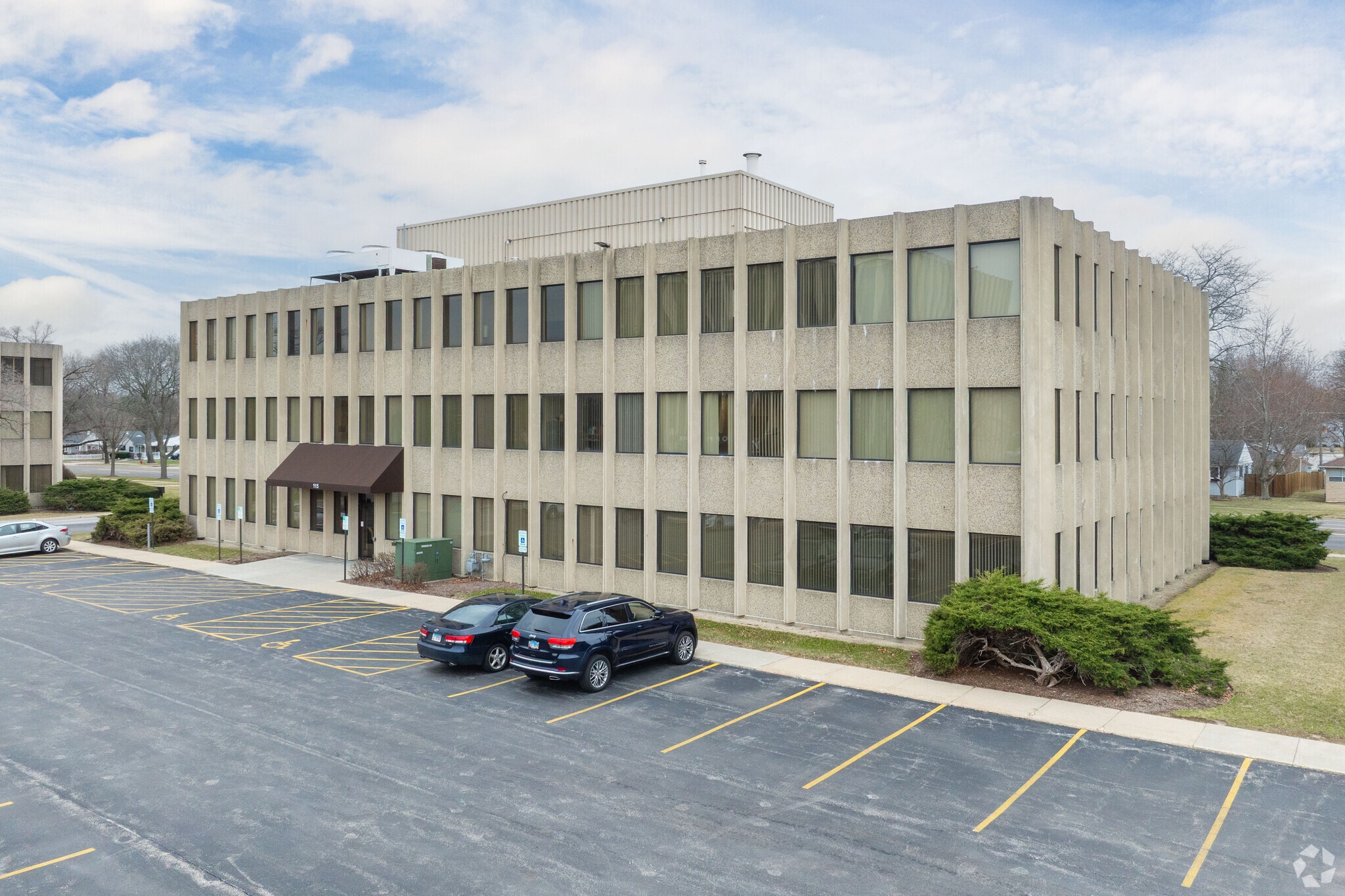 115 S Wilke Rd, Arlington Heights, IL for Rent