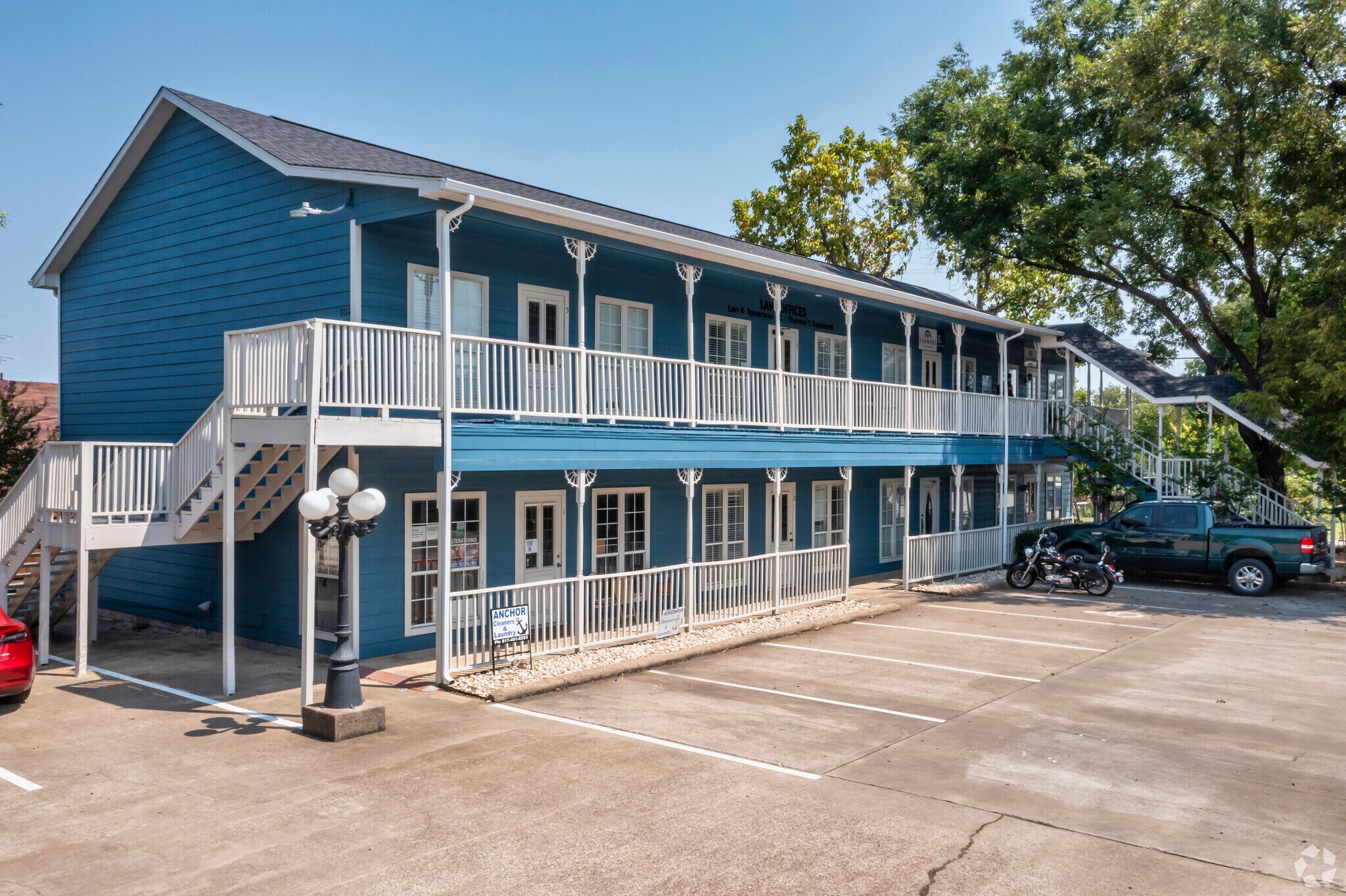504 N Oak St, Roanoke, TX for Sale