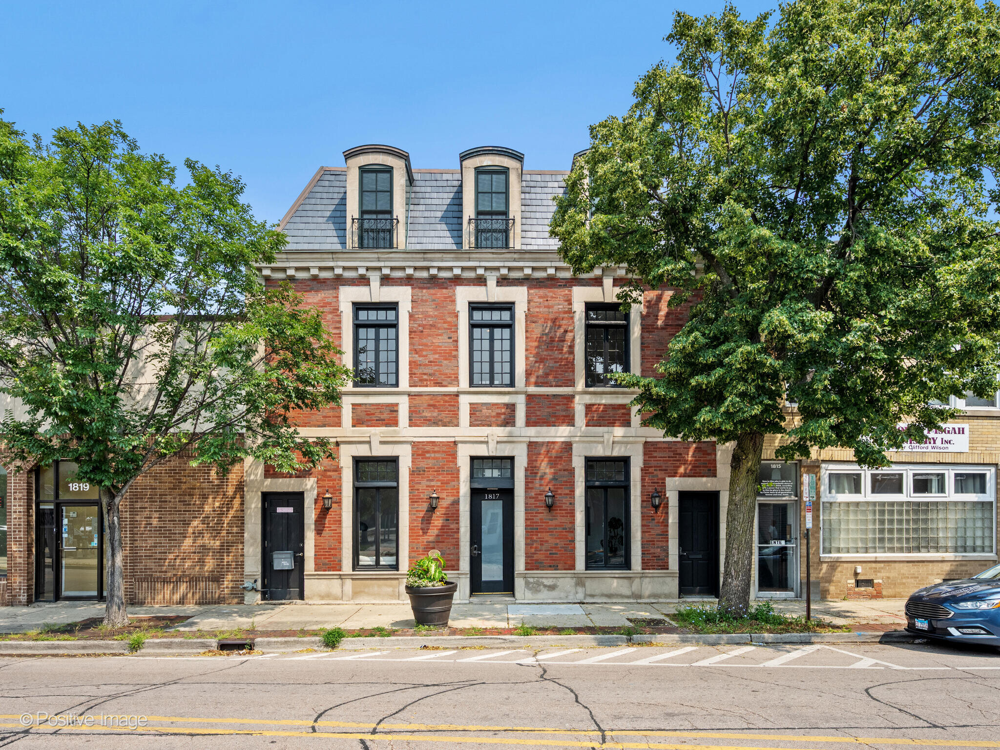1817 Church St, Evanston, IL for Sale