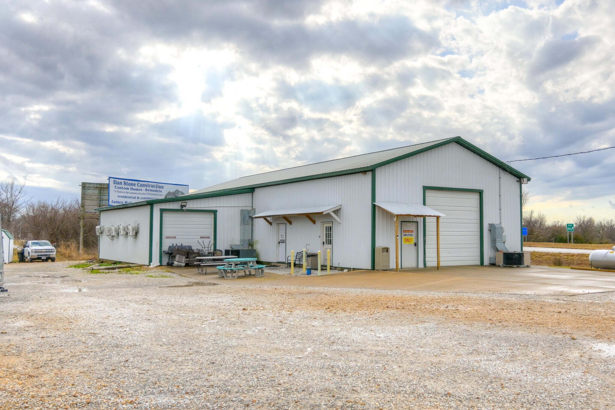 12619 Nettle Dr, Neosho, MO for Sale