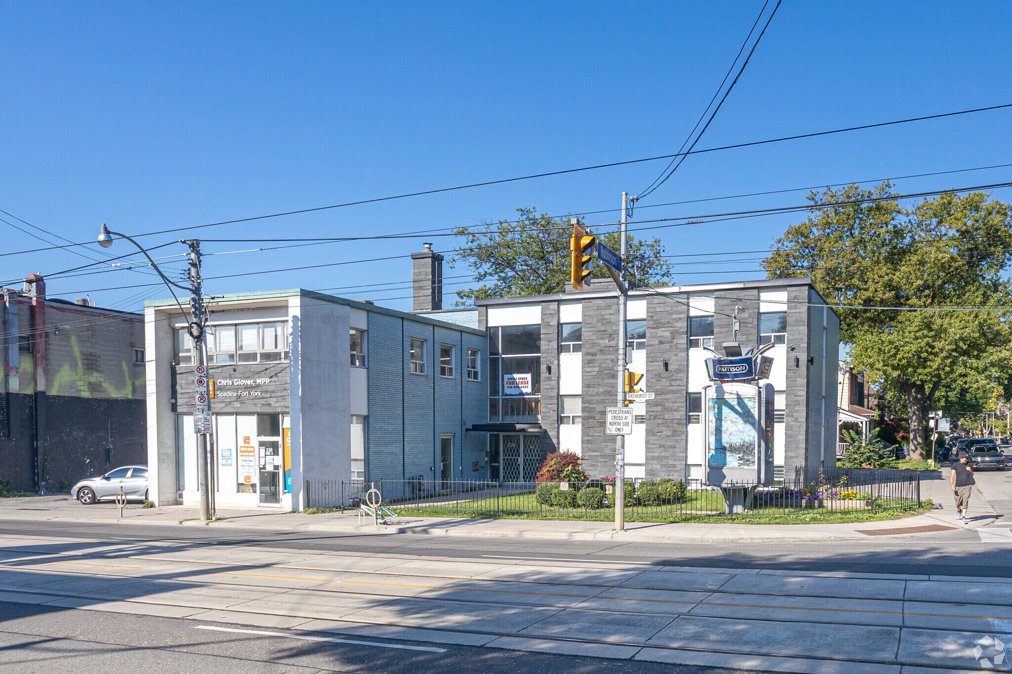 226 Bathurst St, Toronto, ON for Rent