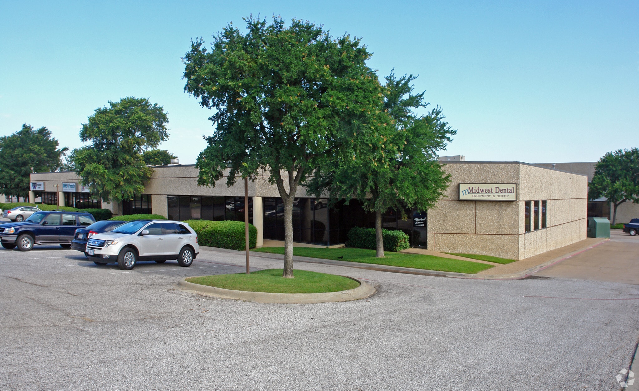 2101-2115 E Division St, Arlington, TX for Rent