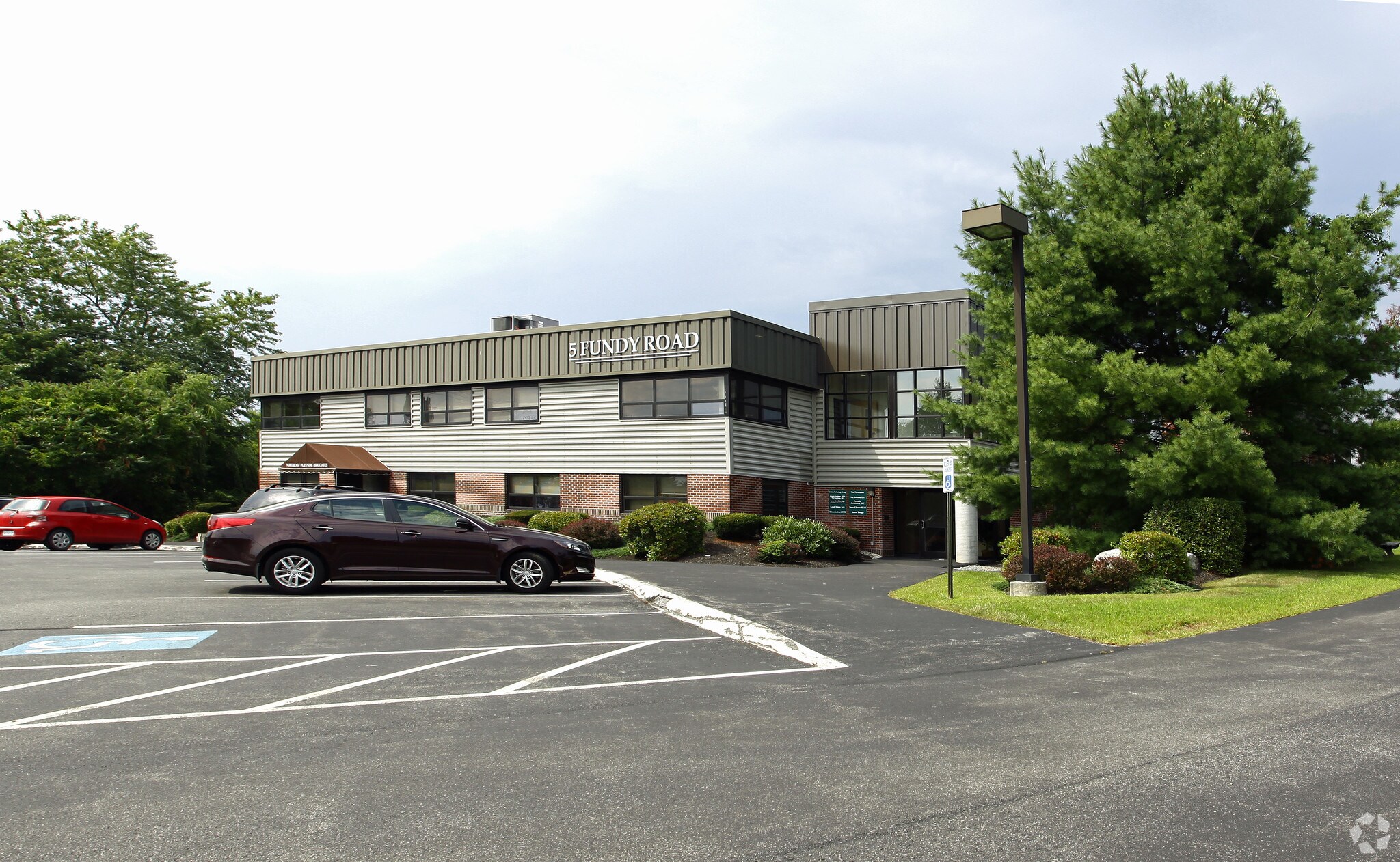 5 Fundy Rd, Falmouth, ME for Rent