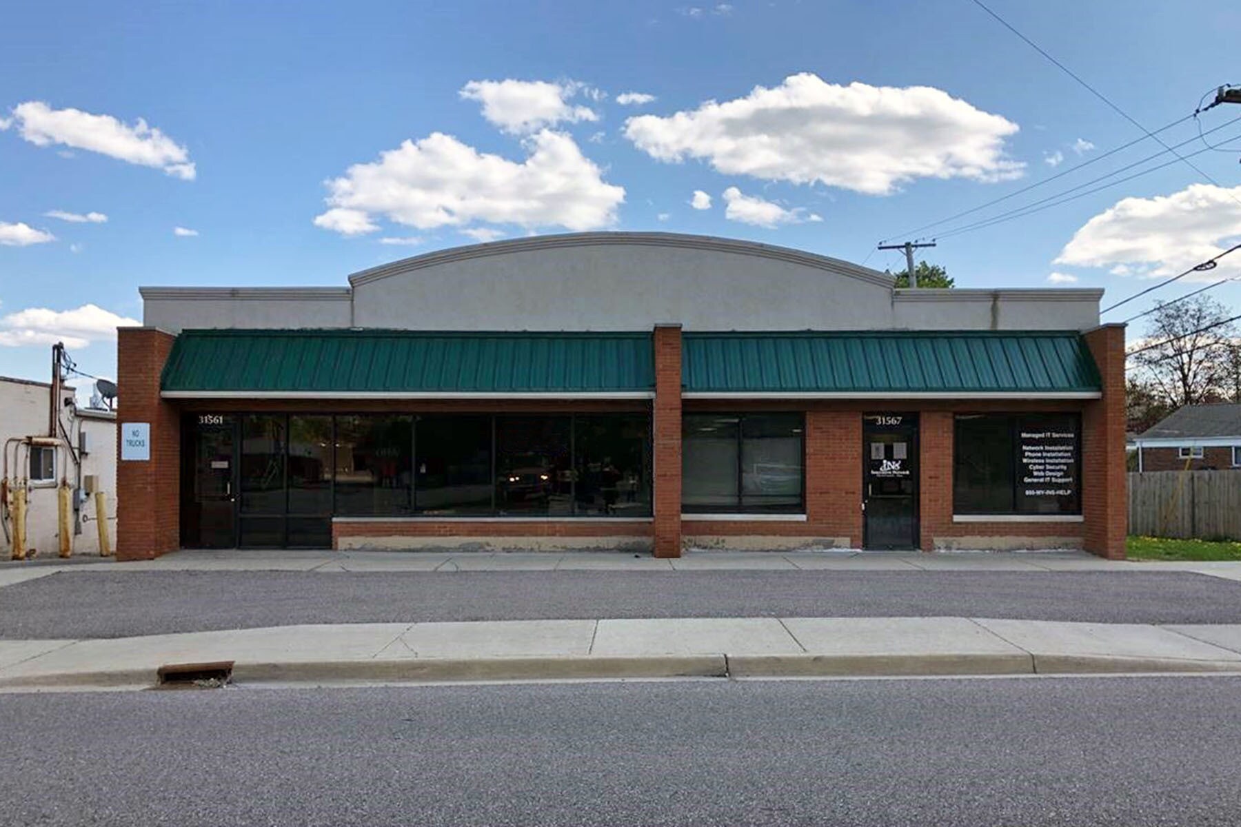 31561-31567 W 10 Mile Rd, Farmington Hills, MI for Sale