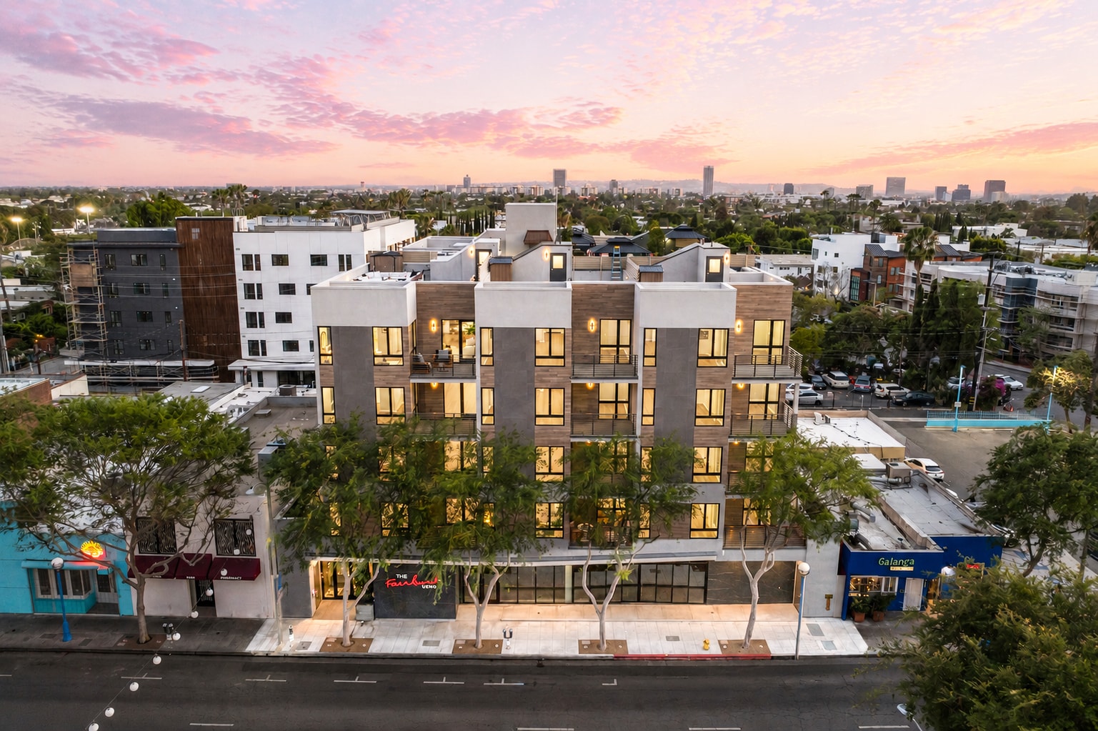 7428 Santa Monica Blvd, West Hollywood, CA for Rent