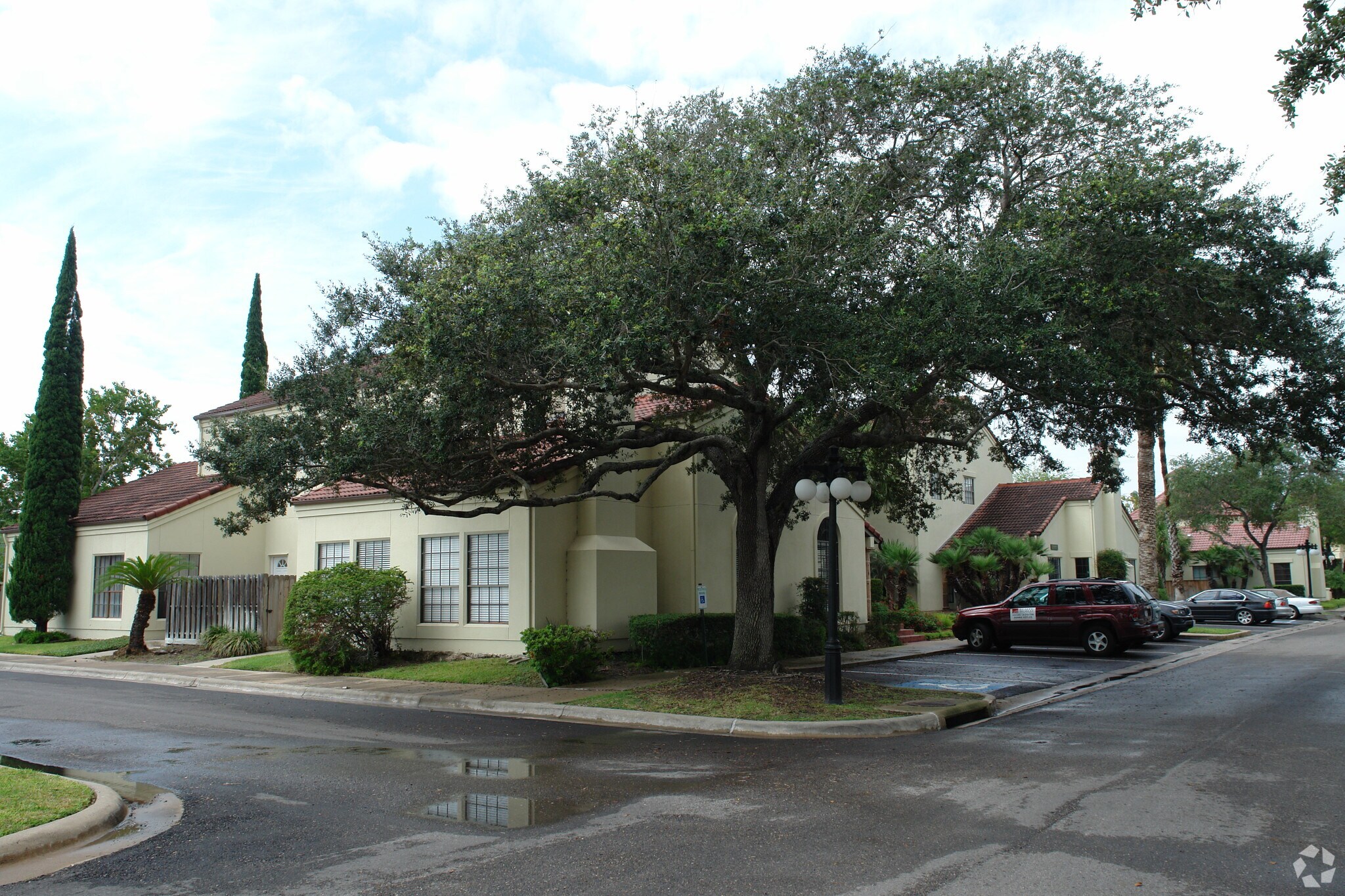 6000 S Staples St, Corpus Christi, TX for Rent