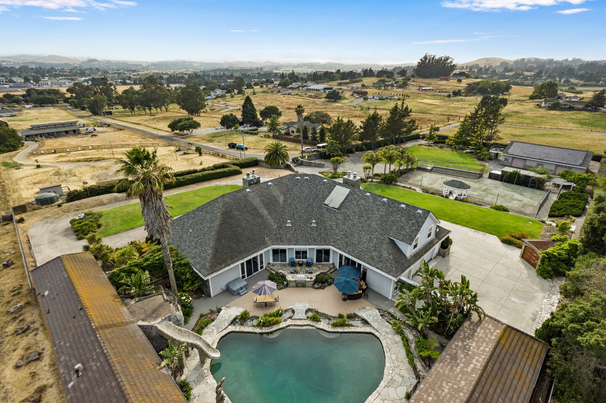 365 Ely Rd N, Petaluma, CA for Sale
