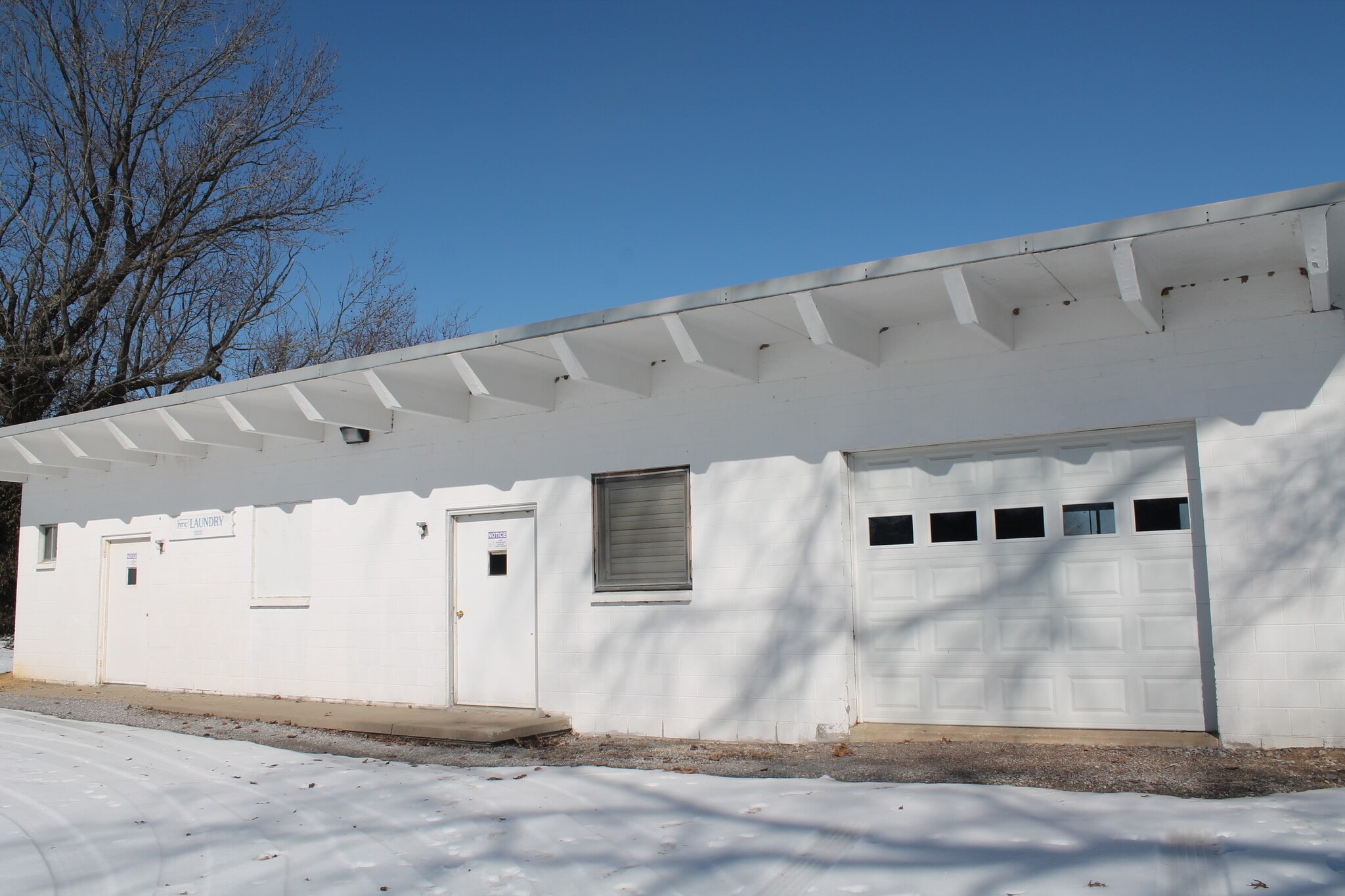 1200 W Sloan St, Harrisburg, IL for Sale