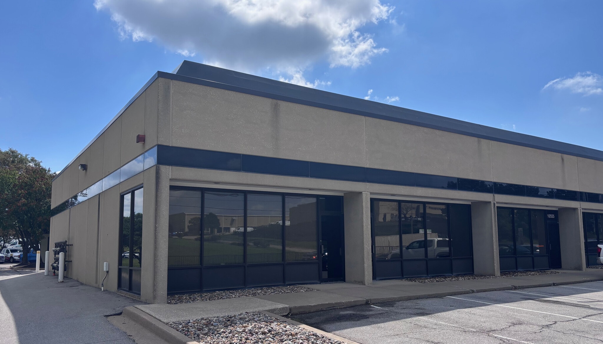 15000-15042 W 106th St, Lenexa, KS for Rent