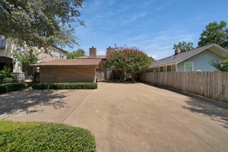 Fort Worth, TX Apartments - 2415 Sanguinet St