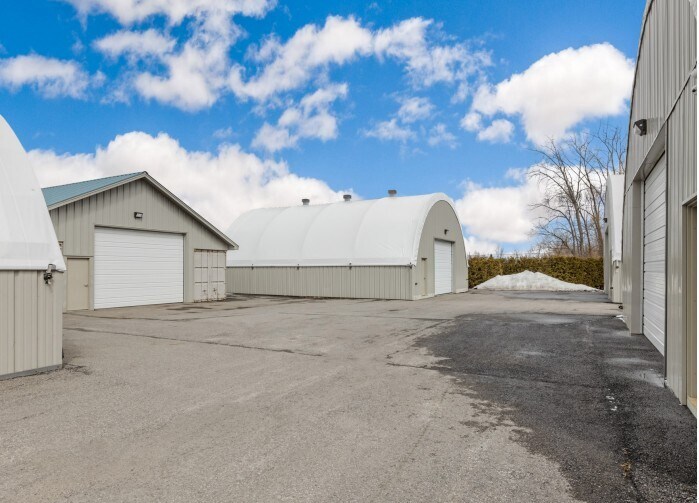6798 Hiram Dr, Greely, ON for Rent