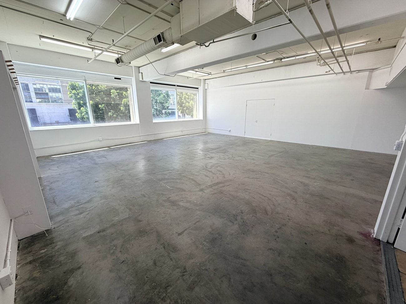 305 E 9th St, Los Angeles, CA for Rent