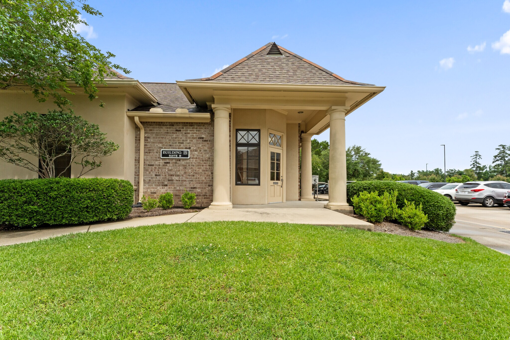 2645 O'Neal Ln, Baton Rouge, LA for Rent