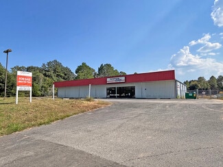 Bonifay, FL Storefront Retail/Office - 106 Industrial Dr Bonifay, FL Storefront Retail/Office - 106 Industrial Dr