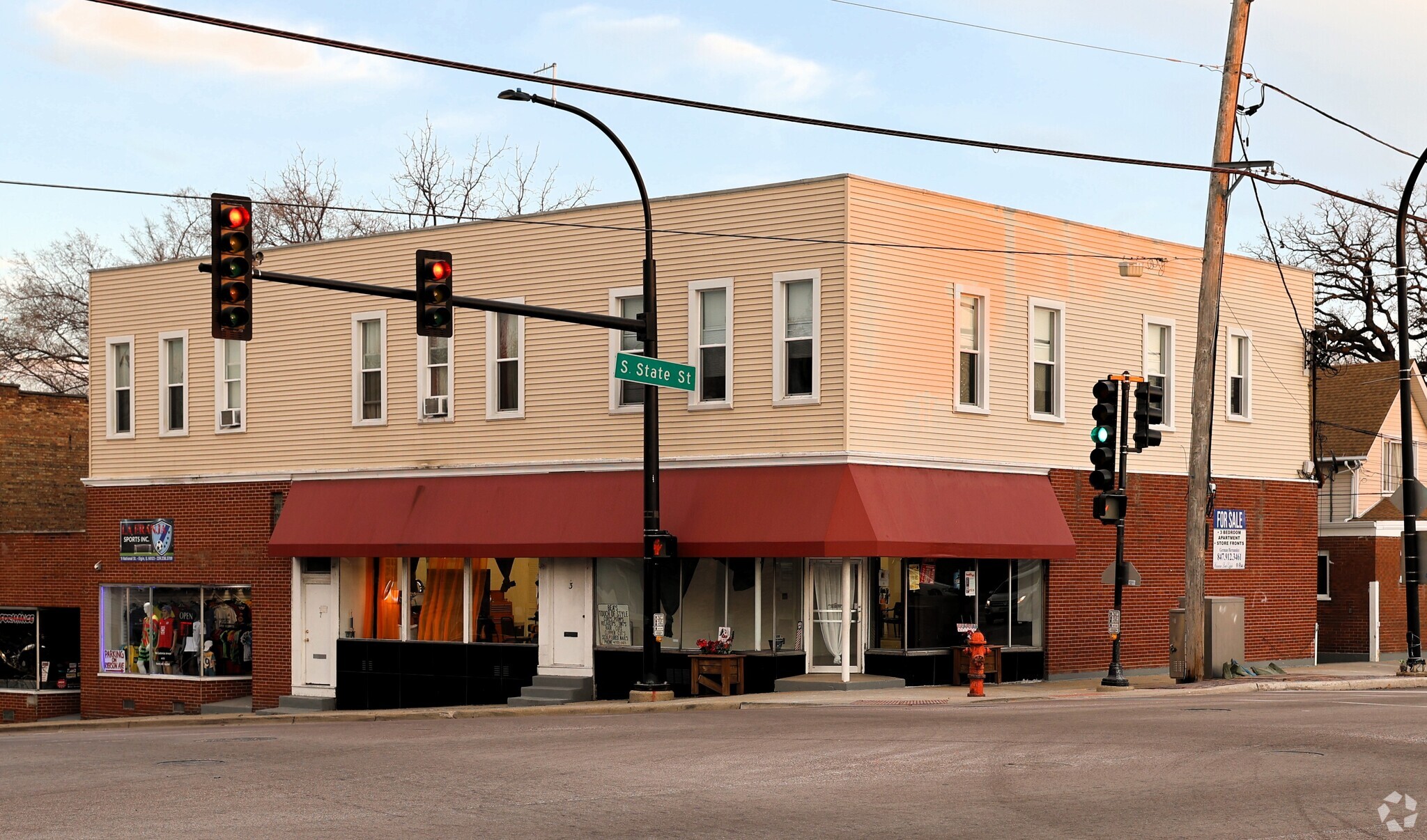 1 National St, Elgin, IL for Sale