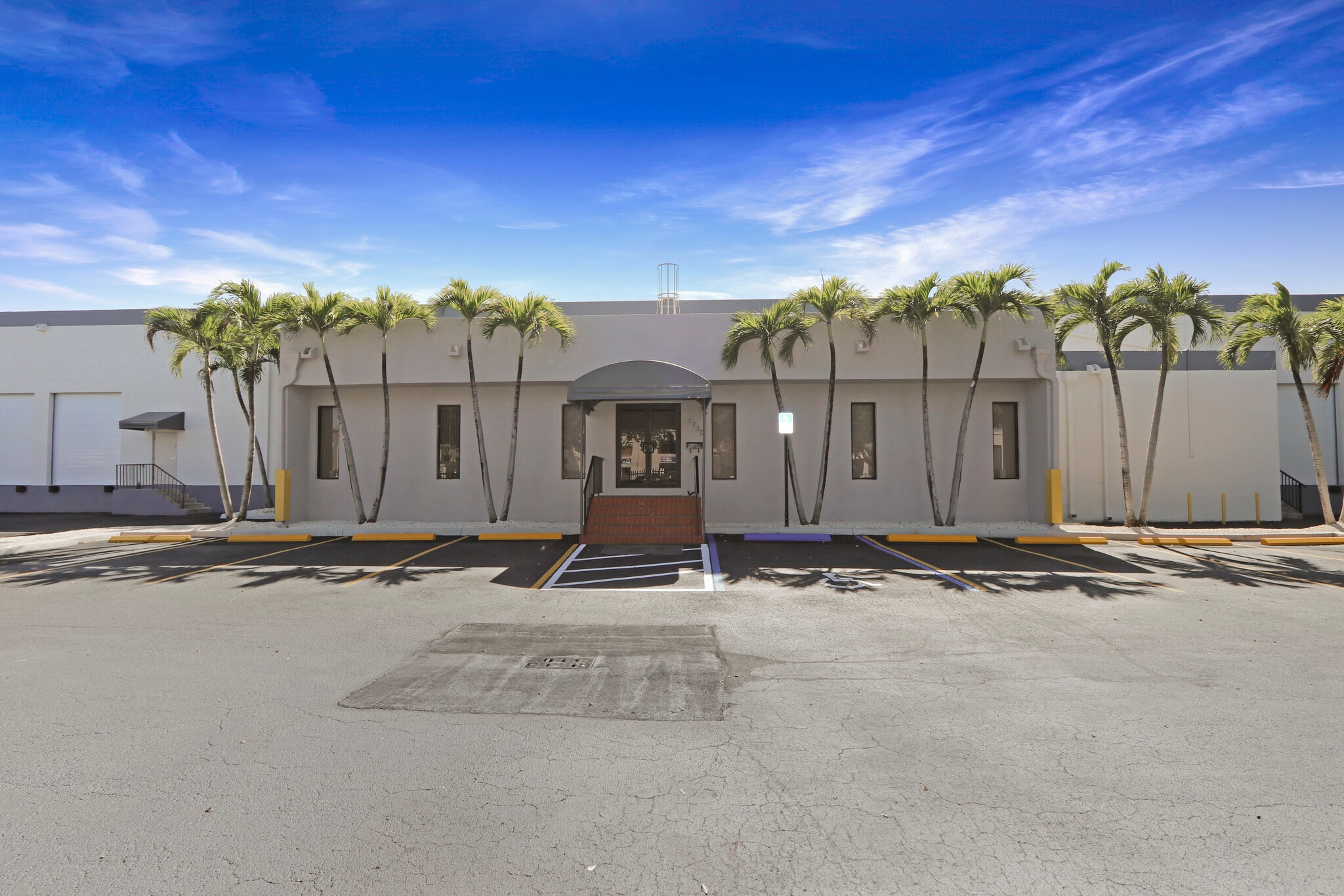1730 W 38th Pl, Hialeah, FL for Rent