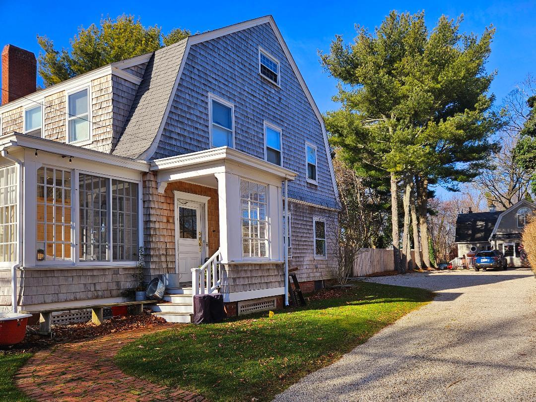 53245 Main Rd, Southold, NY for Rent