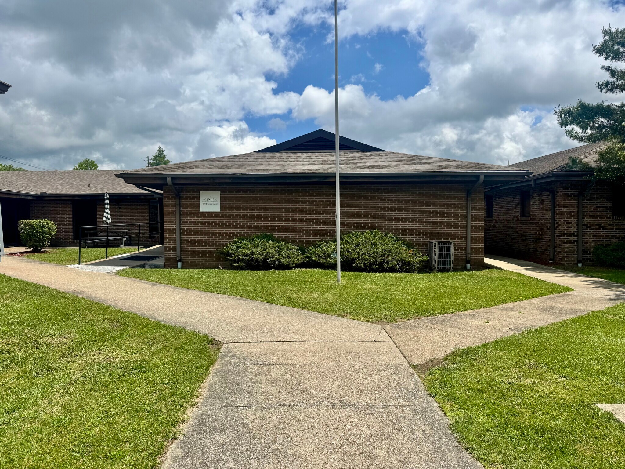 250 George St, Beckley, WV for Rent