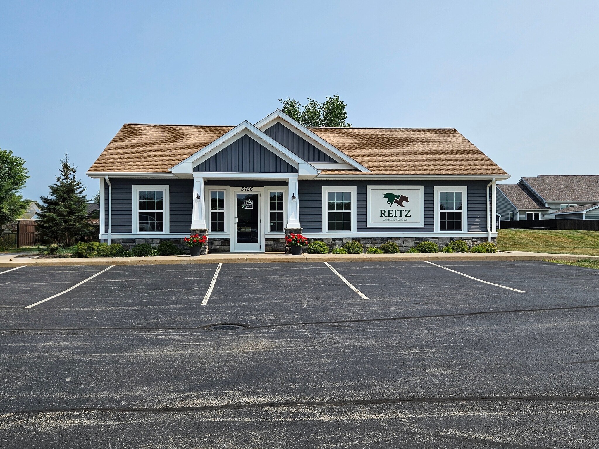 5786 Midland Rd, Freeland, MI for Sale