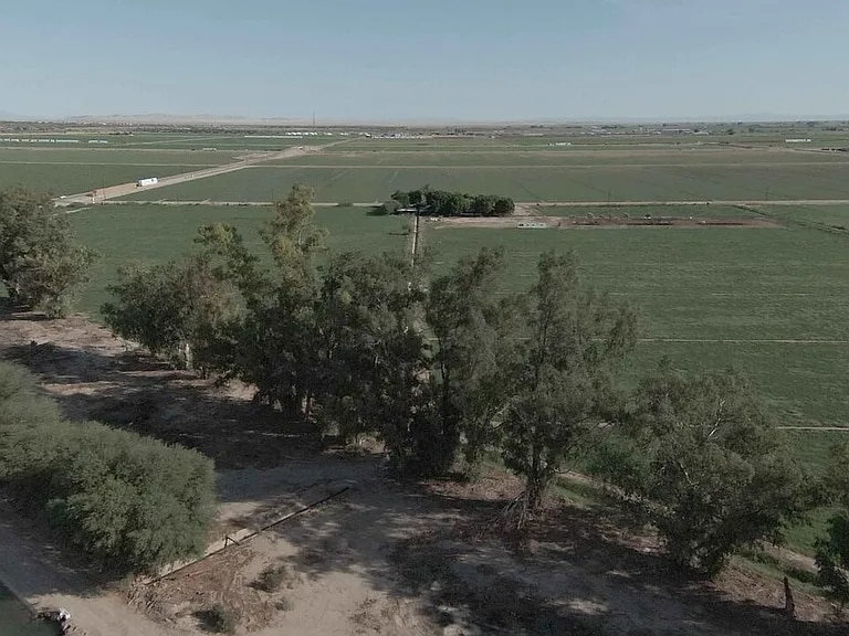 2595 W Hardy Rd, El Centro, CA for Sale