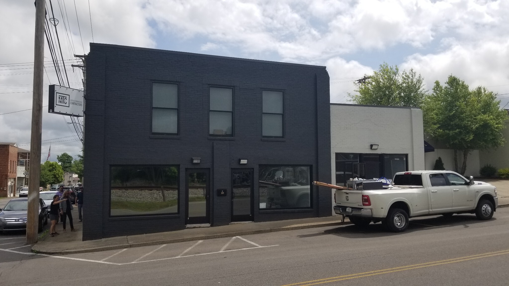 105 W Railroad St, Dickson, TN for Rent