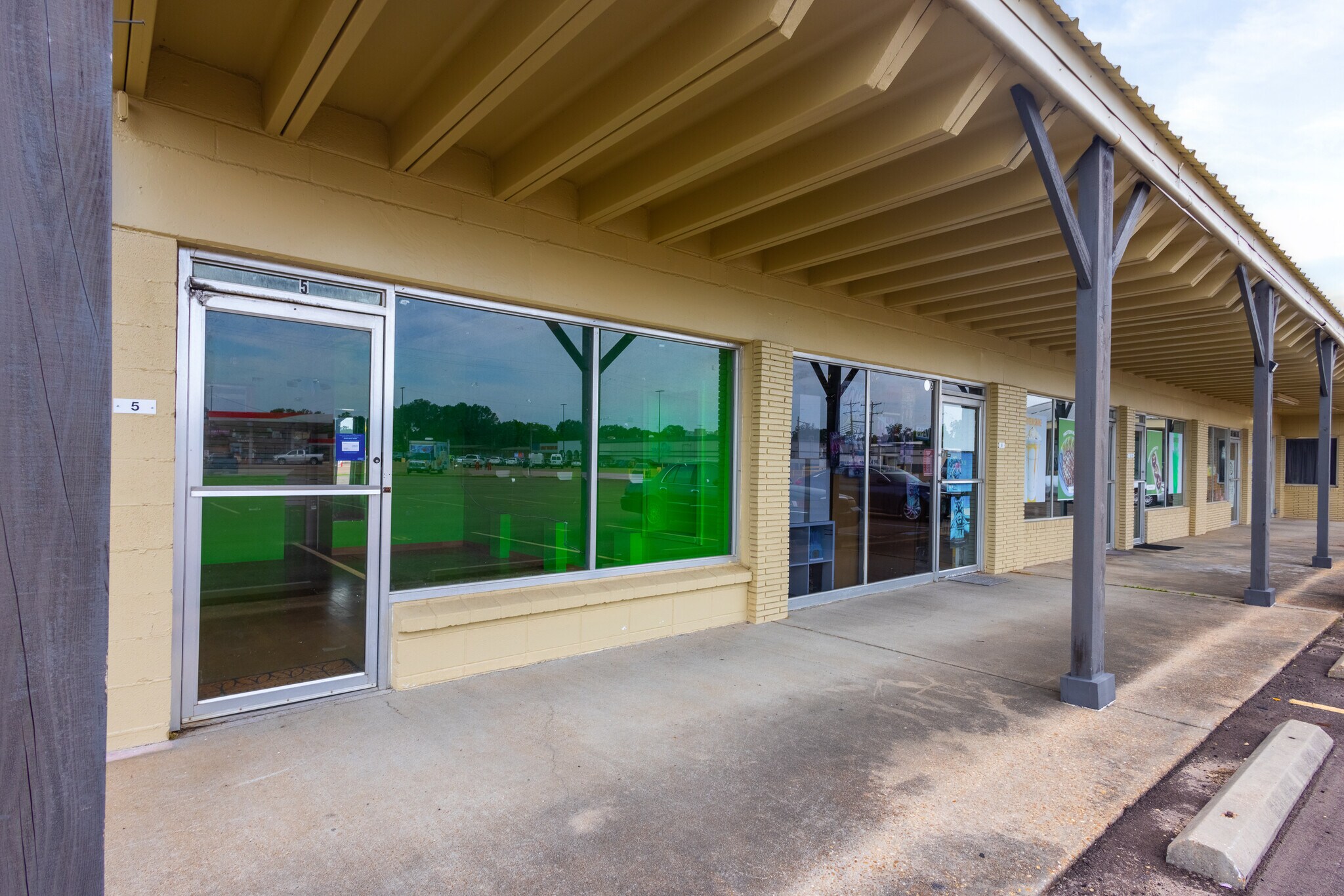 3055 US-80, Pearl, MS for Rent