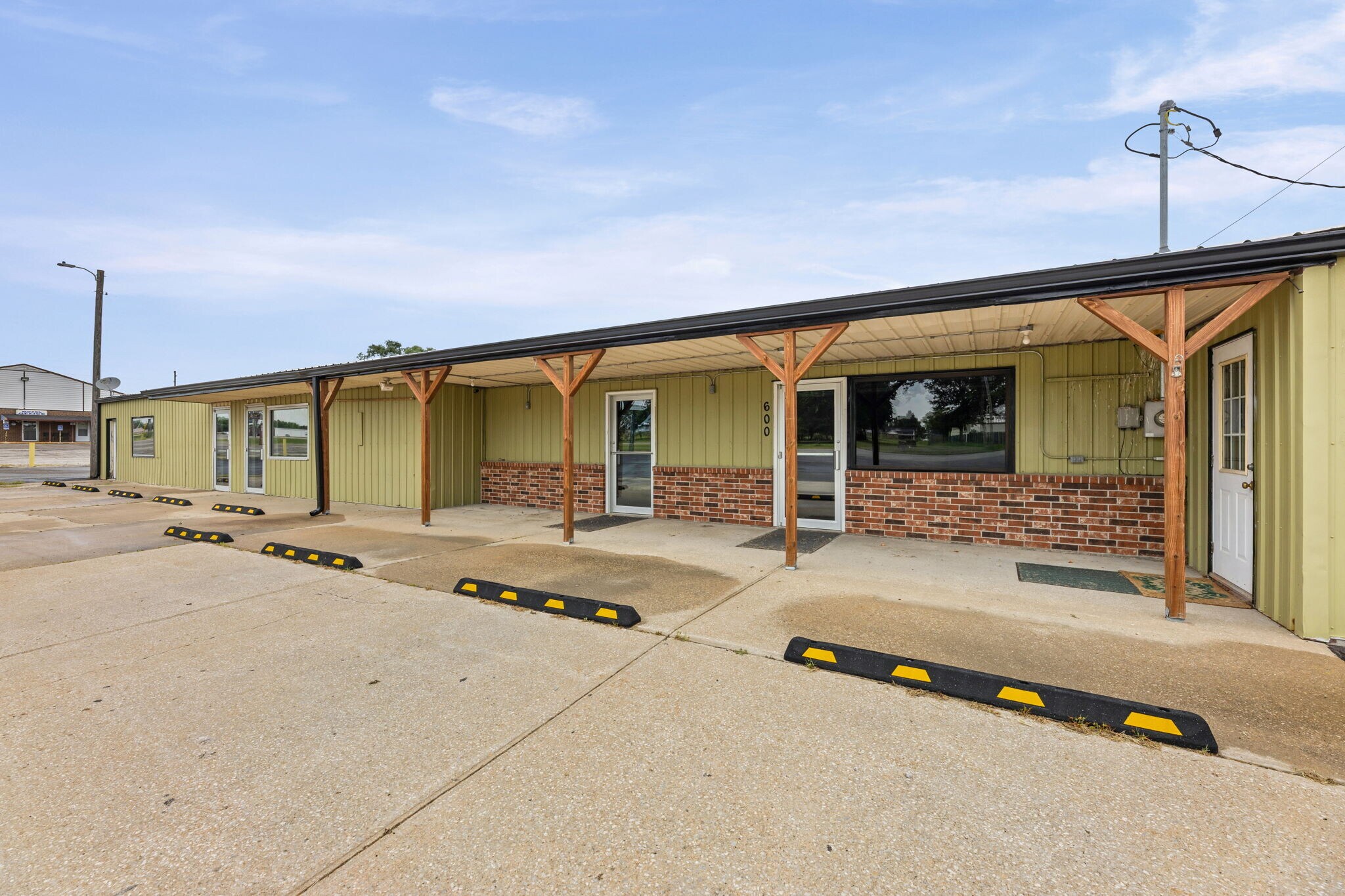 600 N Maple St, Garnett, KS for Sale