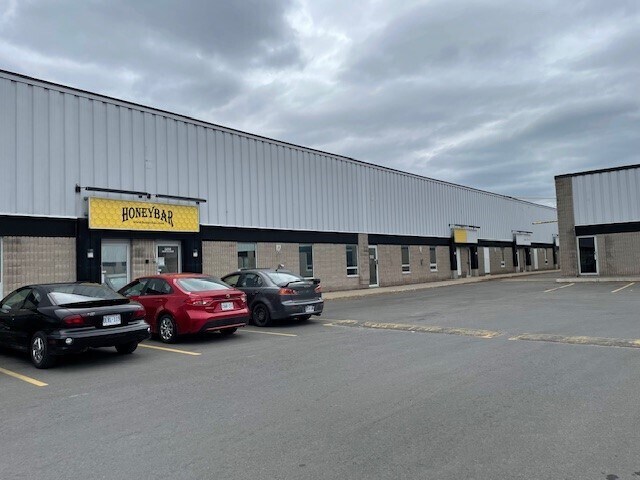 3250-3270 Hawthorne Rd, Ottawa, ON for Rent