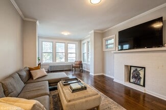 Evanston, IL Apartments - 647 Asbury Ave Evanston, IL Apartments - 647 Asbury Ave