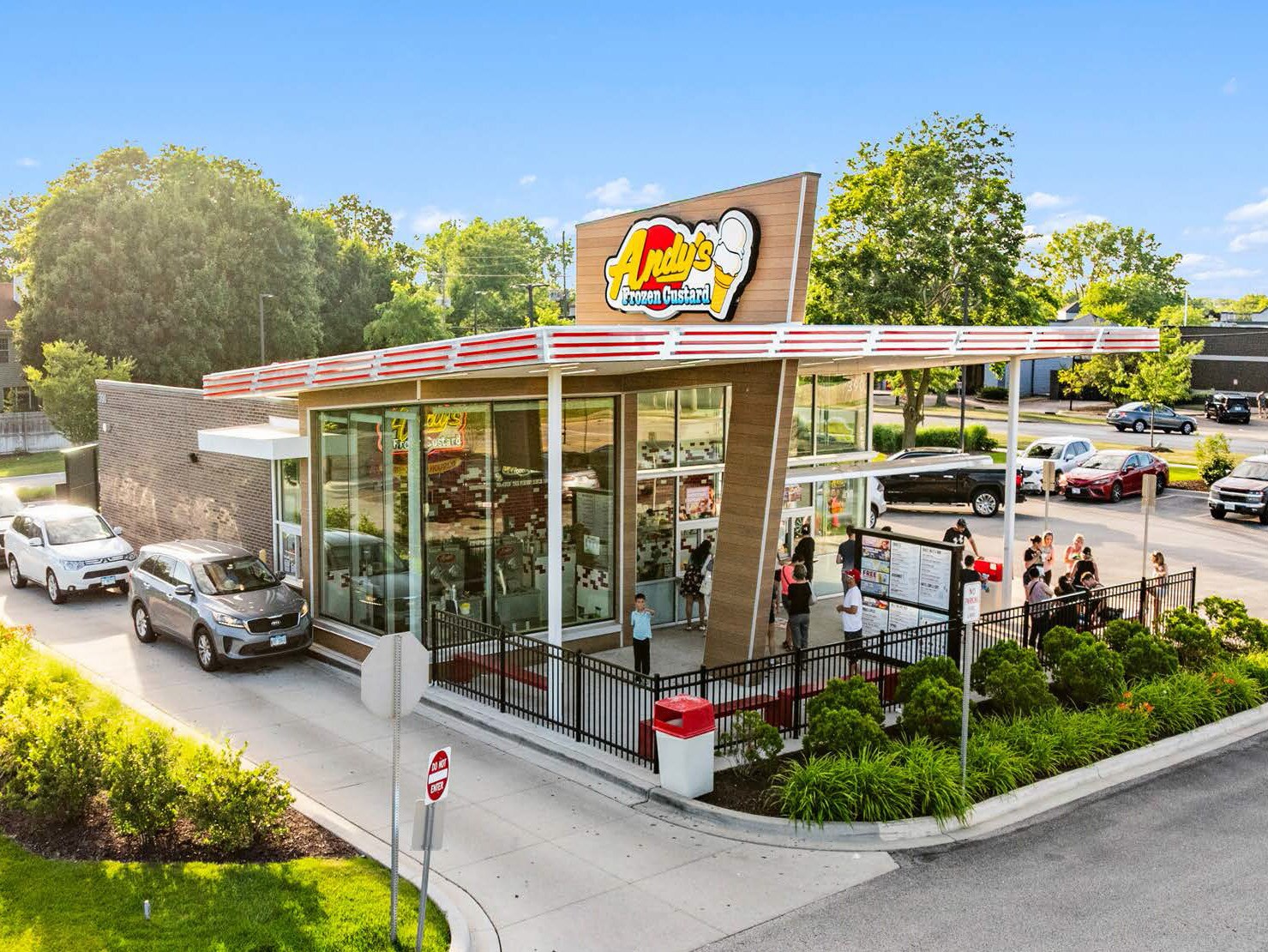 390 N Barrington Rd, Schaumburg, IL for Sale