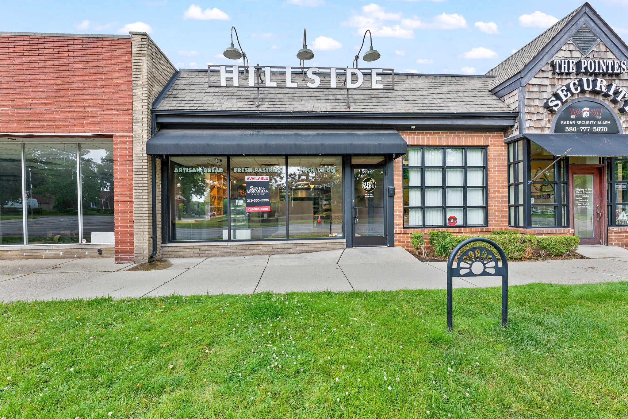 19487 Mack Ave, Grosse Pointe, MI for Rent