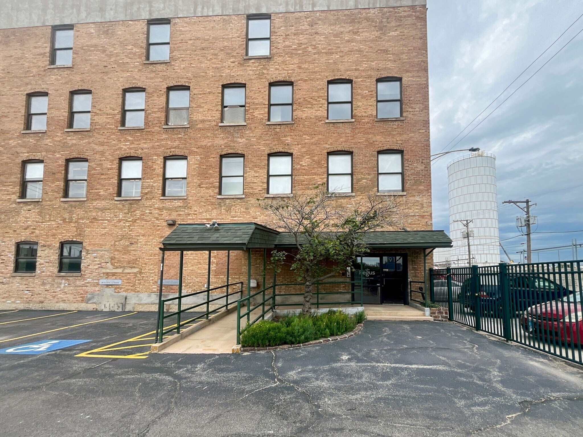 1918 N Mendell St, Chicago, IL for Rent