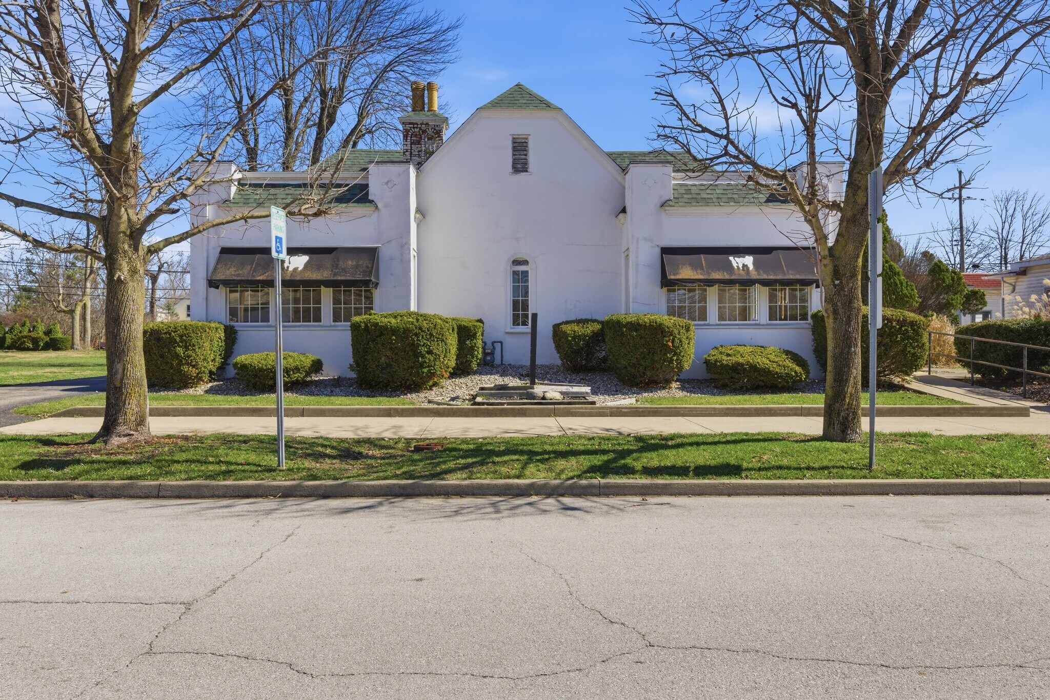 1910 Virginia Ave, Connersville, IN for Sale