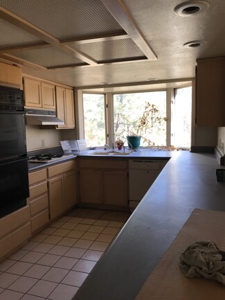 Pinetop Lakeside, AZ Multi-Family - 300 E White Mountain Blvd Pinetop Lakeside, AZ Multi-Family - 300 E White Mountain Blvd