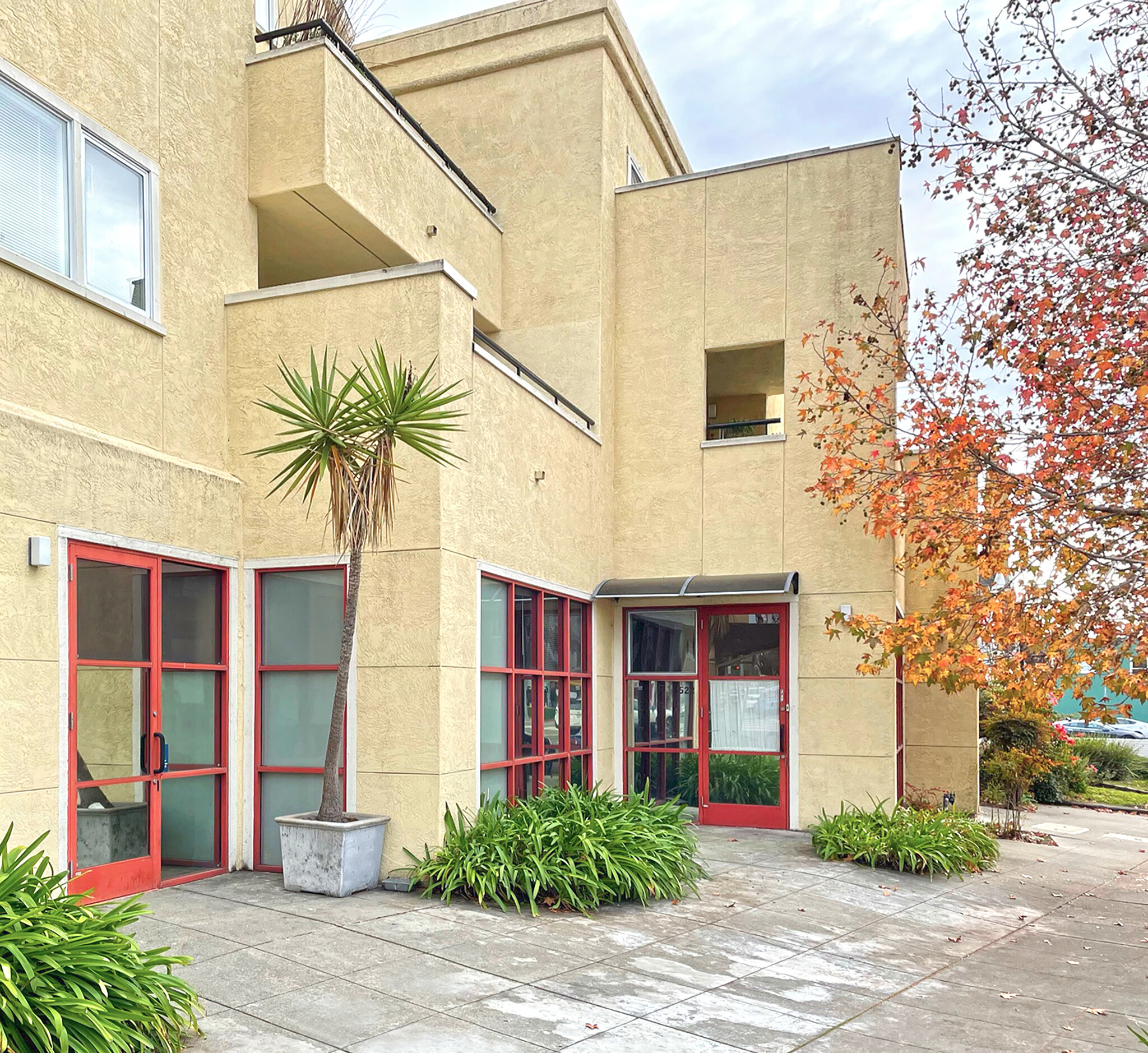 6522 Telegraph Ave, Oakland, CA for Rent