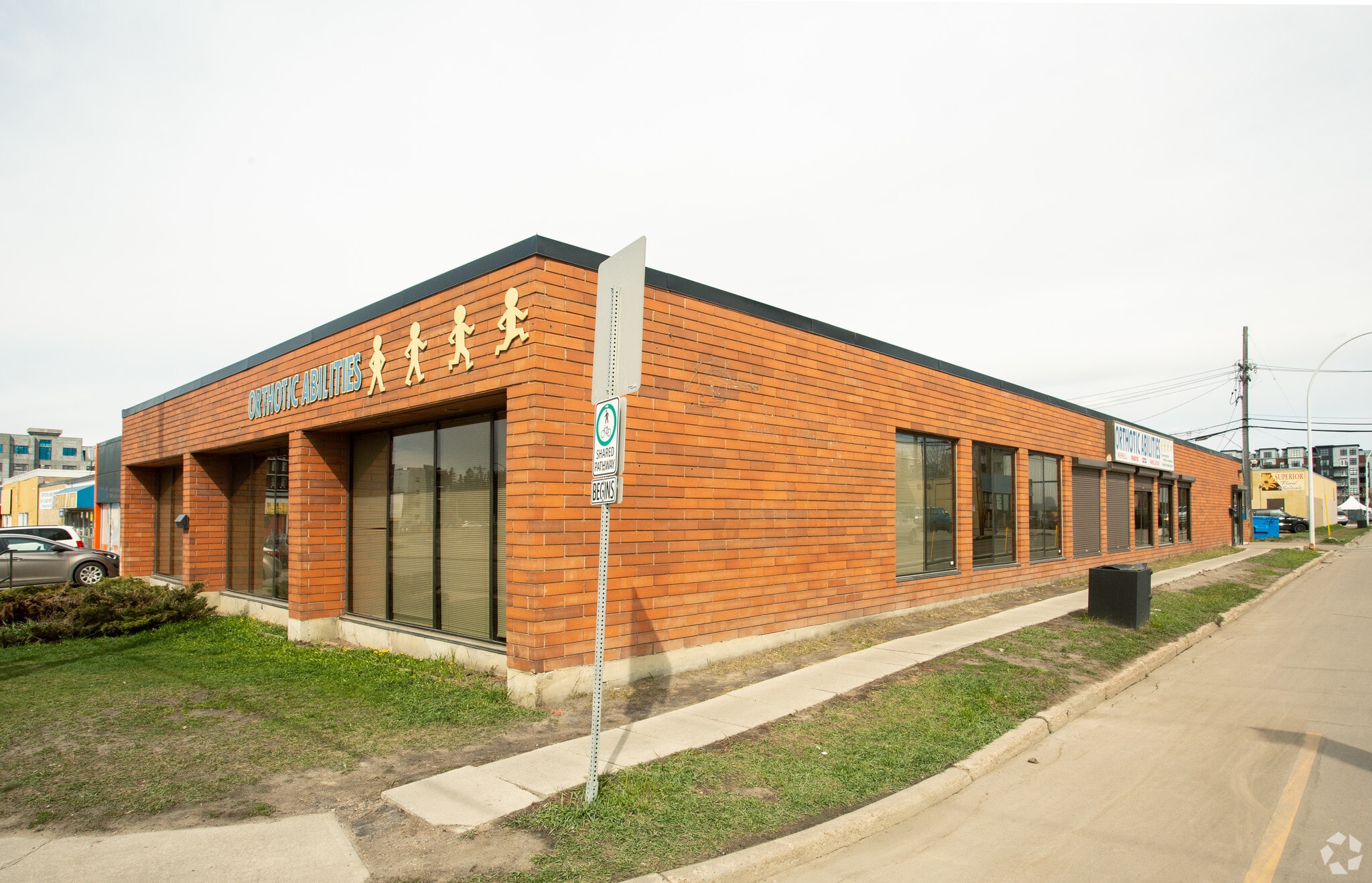 10525 116 St NW, Edmonton, AB for Rent