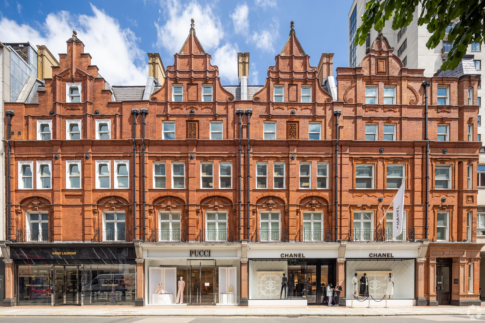 166-172 Sloane St, London, LND for Rent