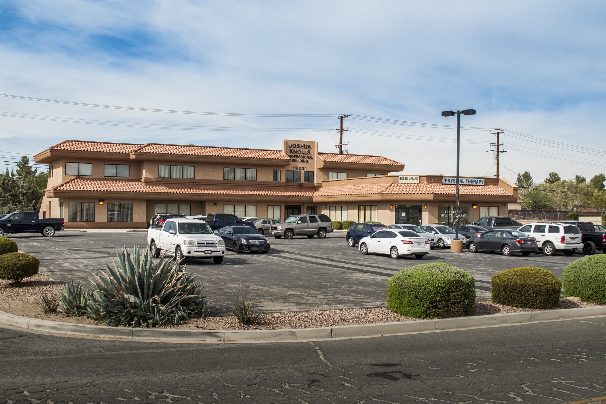 19031 Outer Highway 18, Apple Valley, CA for Rent