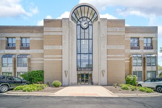 Oakbrook Terrace, IL Office - 1S443 Summit Ave Oakbrook Terrace, IL Office - 1S443 Summit Ave