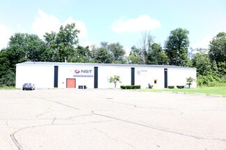 New Philadelphia, OH Freestanding - 1127 Front Ave SW