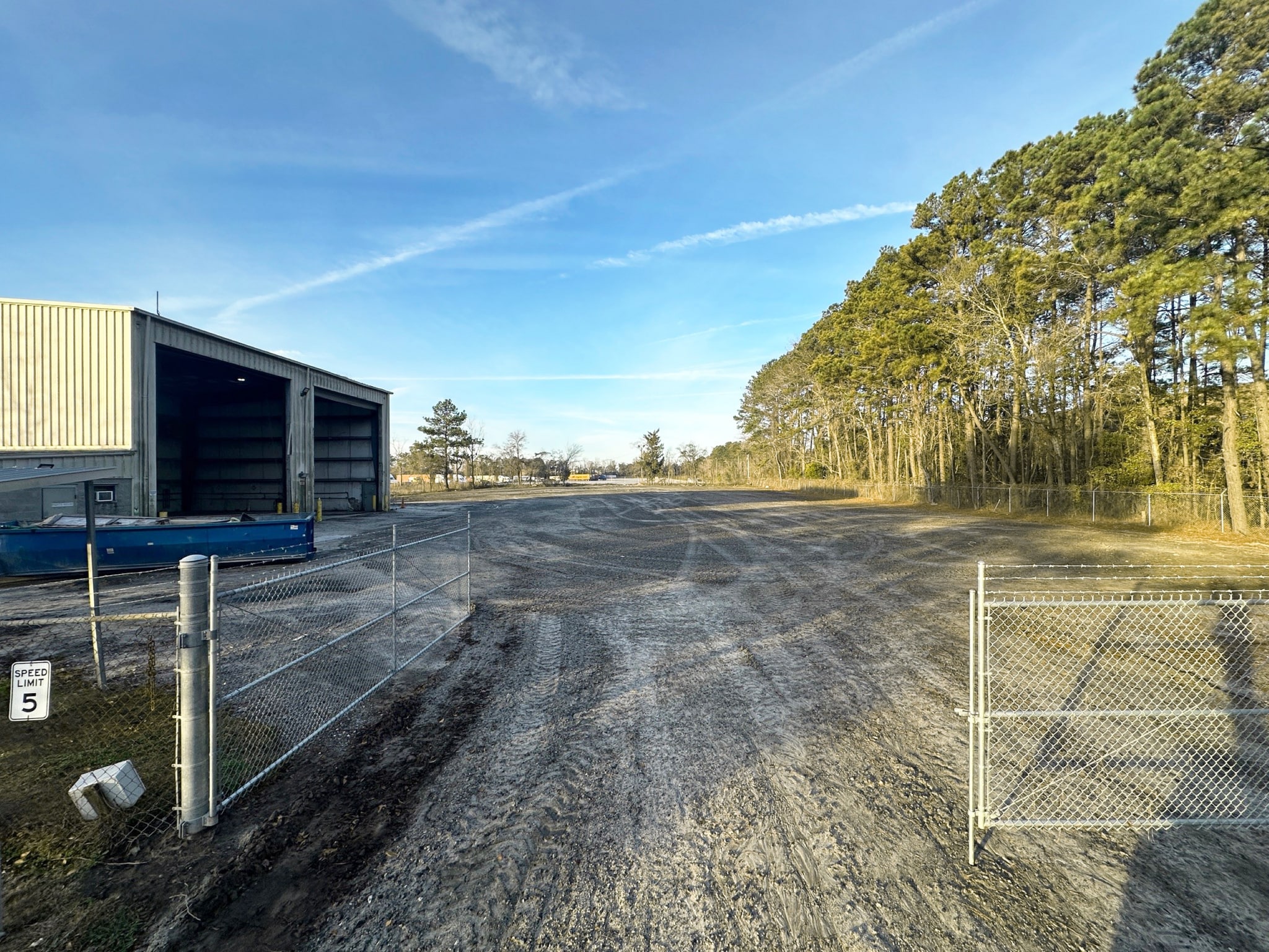 6062 Commerce Court, Garden City, GA for Rent