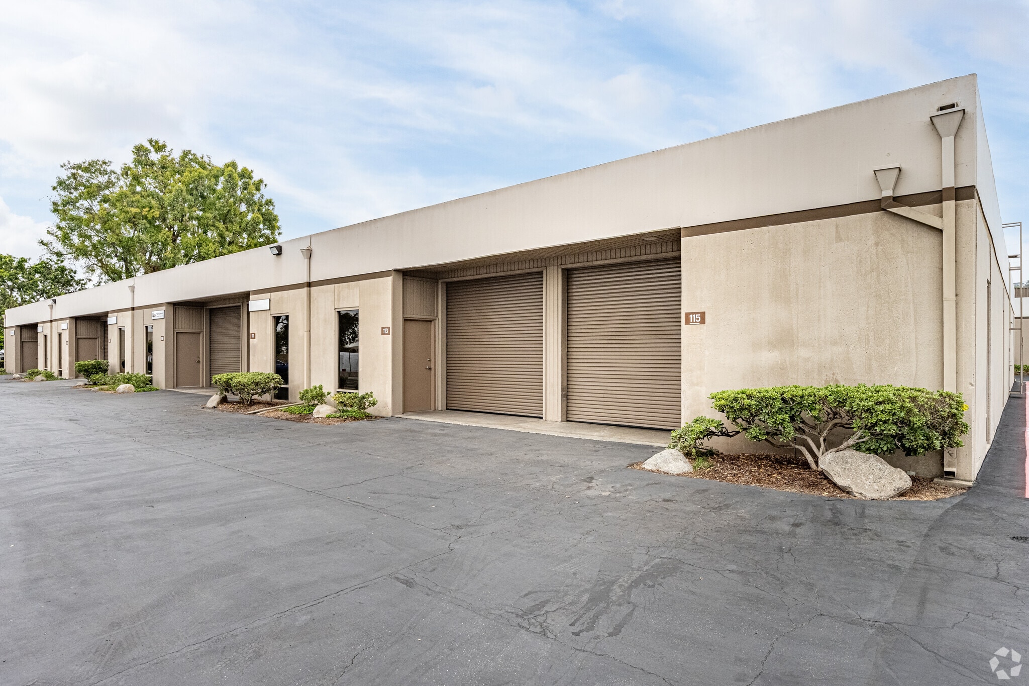 2599 E 28th St, Signal Hill, CA for Rent