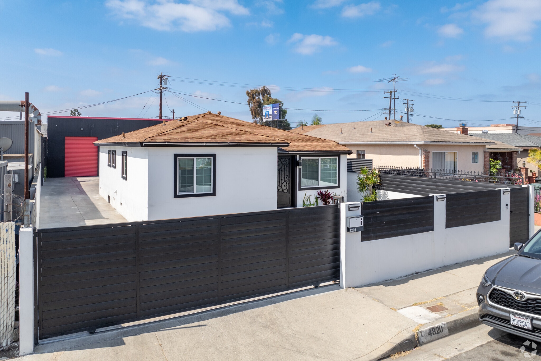 4820 W 142nd St, Hawthorne, CA for Sale