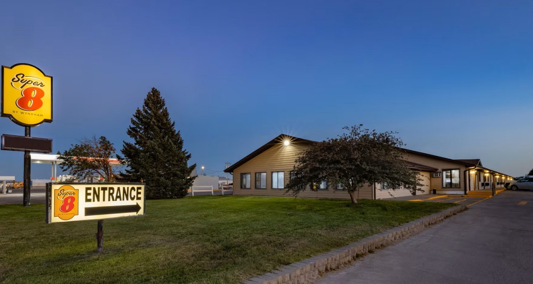 223 E Highway 20, Valentine, NE for Sale