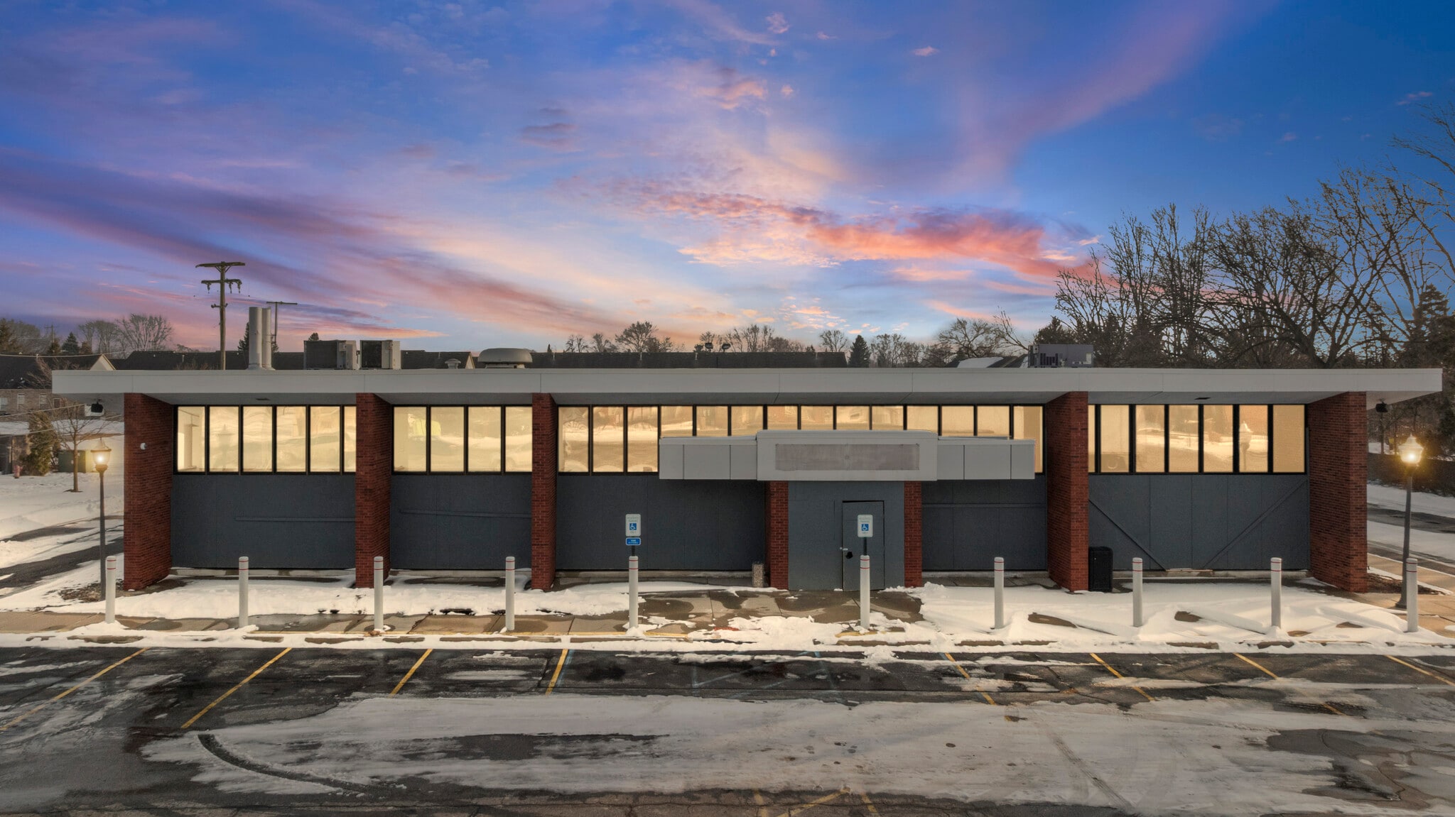 3900 E 14 Mile Rd, Warren, MI for Sale