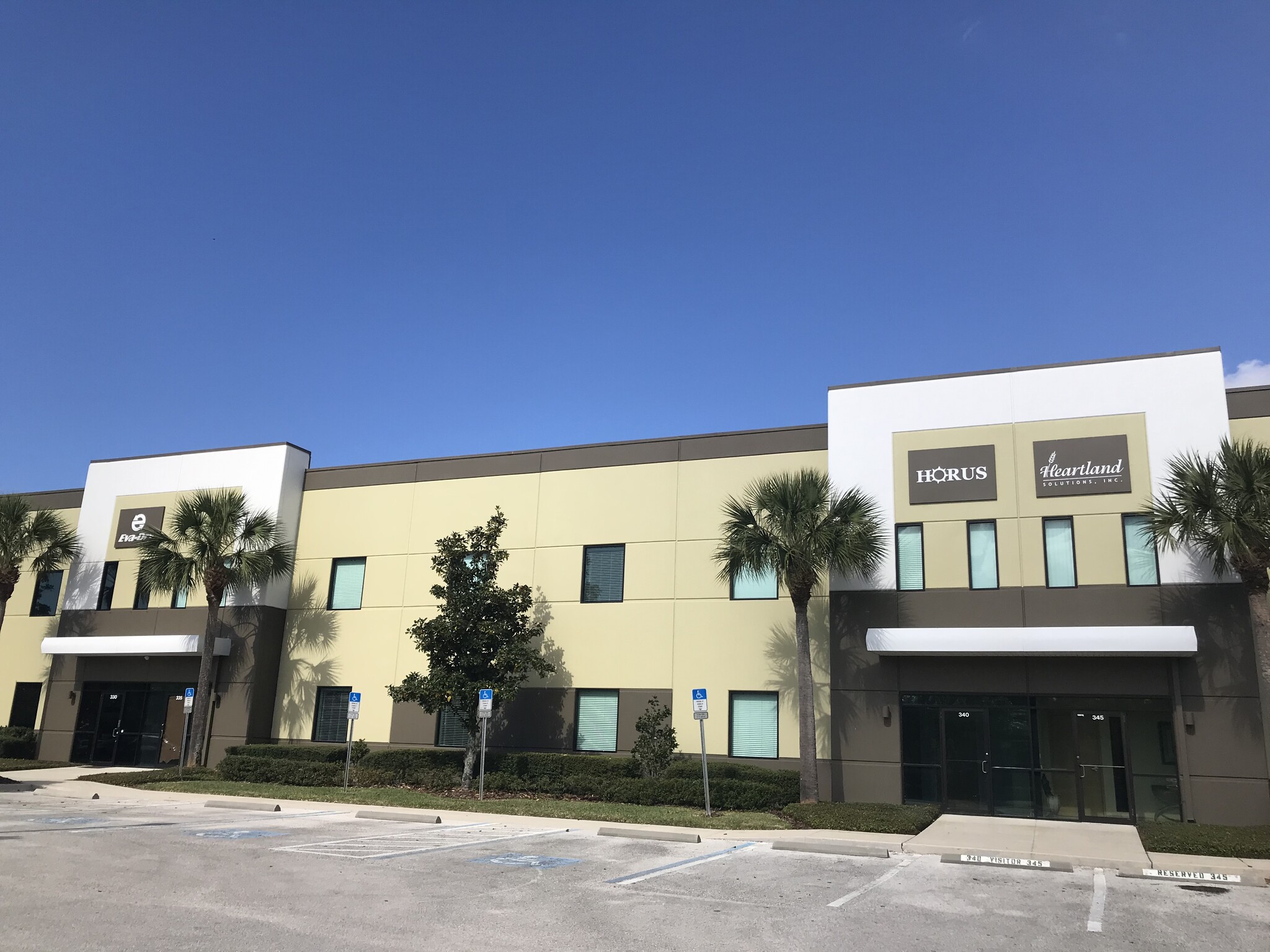 630 Brooker Creek Blvd, Oldsmar, FL for Sale