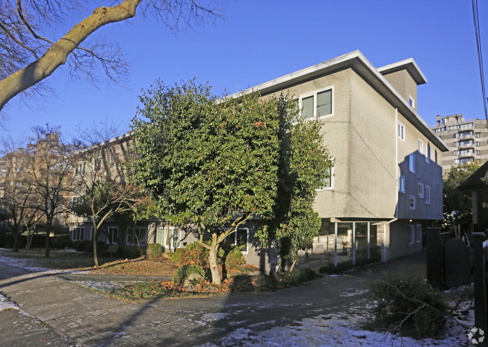 3719 W 8th Av, Vancouver, BC for Sale