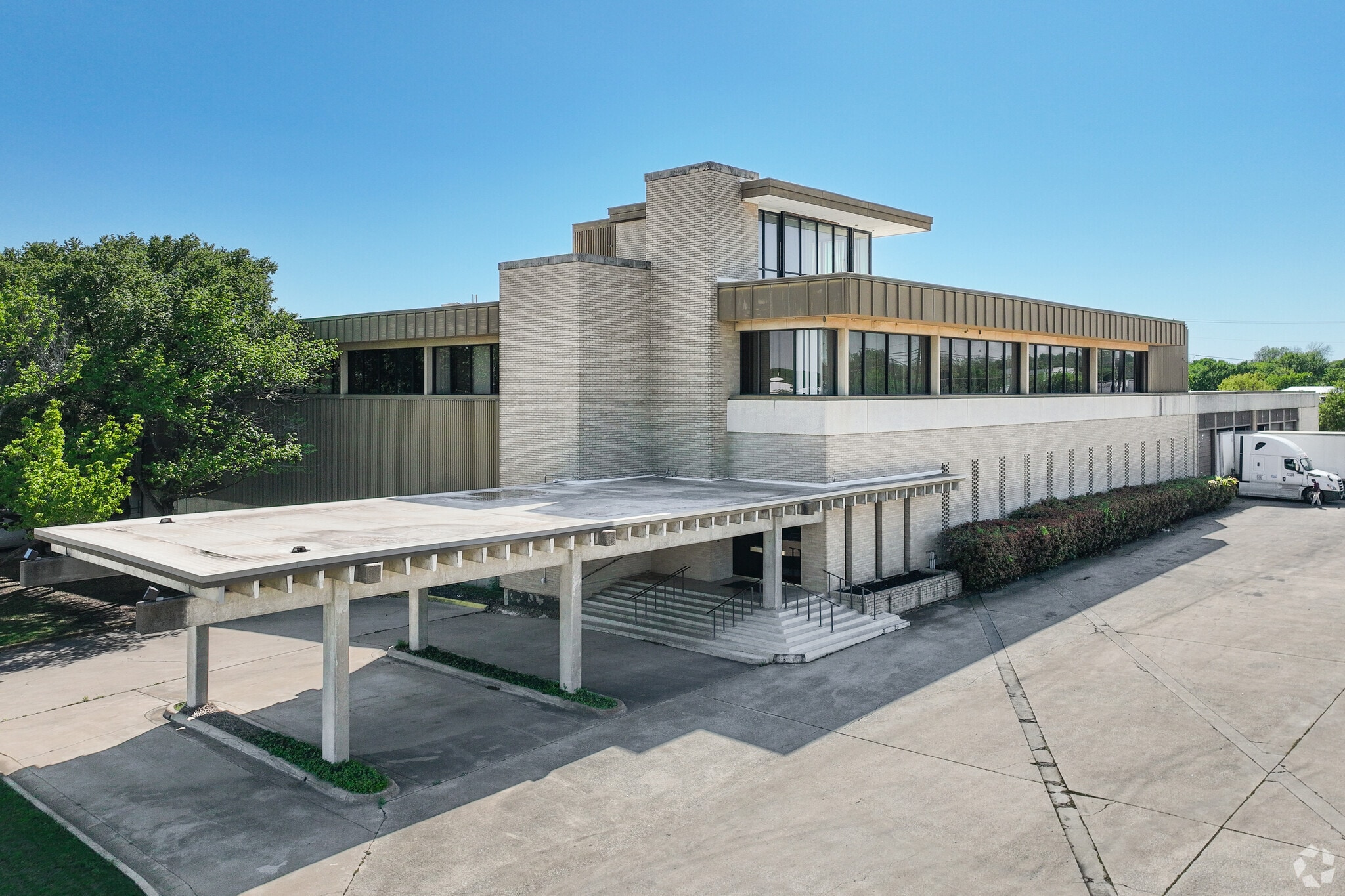 1300 E Berry St, Fort Worth, TX for Rent